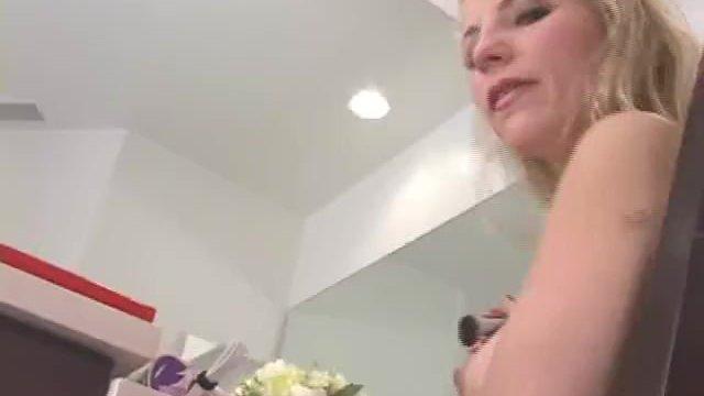 Ashley Fires and Preta Brazil femdom facesitting ass smothering worship sex