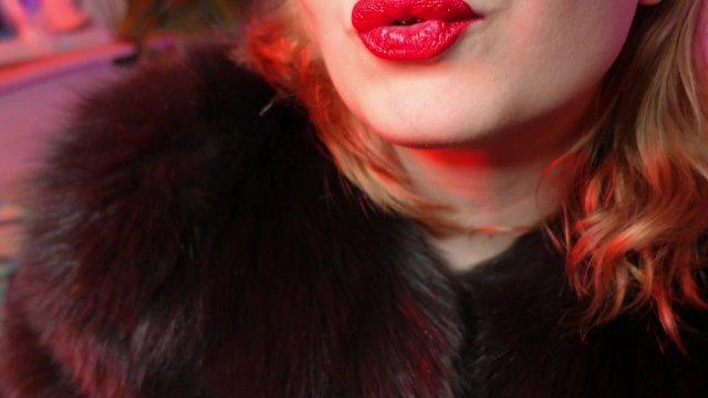 FUR SOUNDS and hot LIPS fetish video - ASMR relax sounding