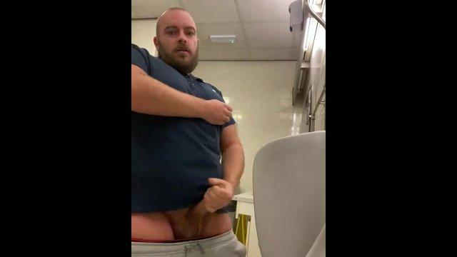 Cruising cum shot at the urinals