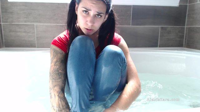 Playing in the Bath - Alexis Zara Fucks Pussy Underwater Wet T Jeans Strip