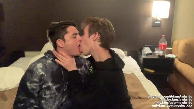 Cute Guys Adam Awbride and Meeks Making Out Bloopers