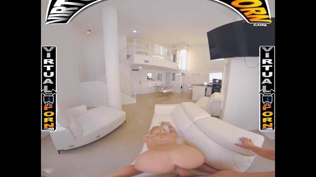 VIRTUAL PORN - Intimate POV Fuck Sesh With Big Booty PAWG Bailey Brooke
